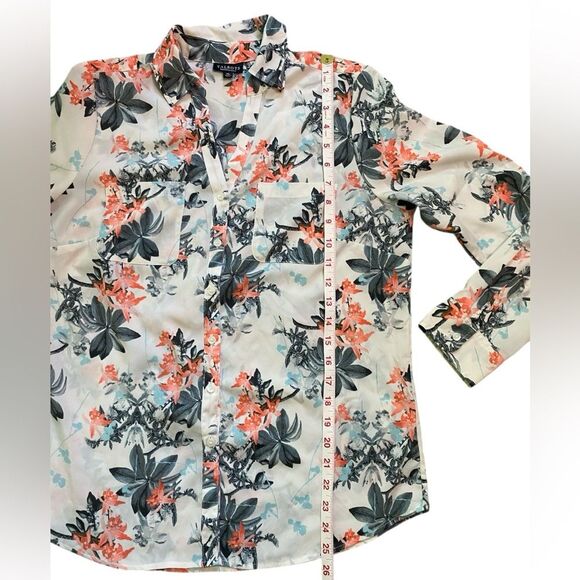 Talbots Petite Floral Nantucket Print Adjustable Sleeve Button Down Blouse - Picture 4 of 9
